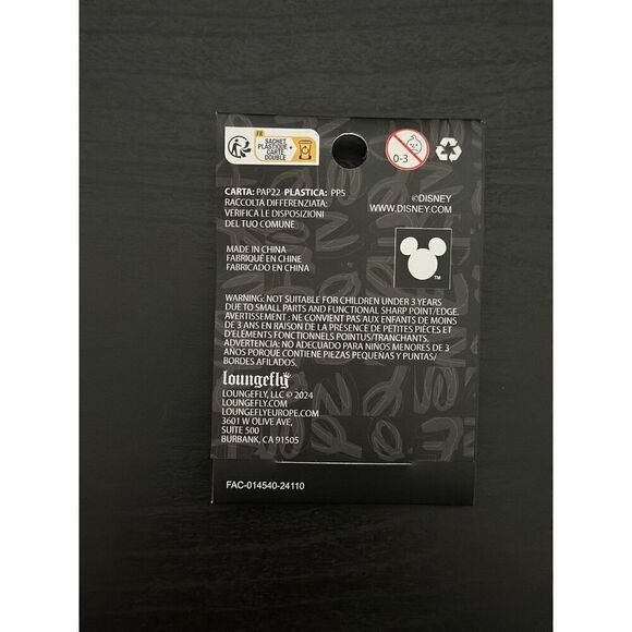 Loungefly Disney Big Hero 6 Baymax Heart Enamel Pin - Picture 2 of 2